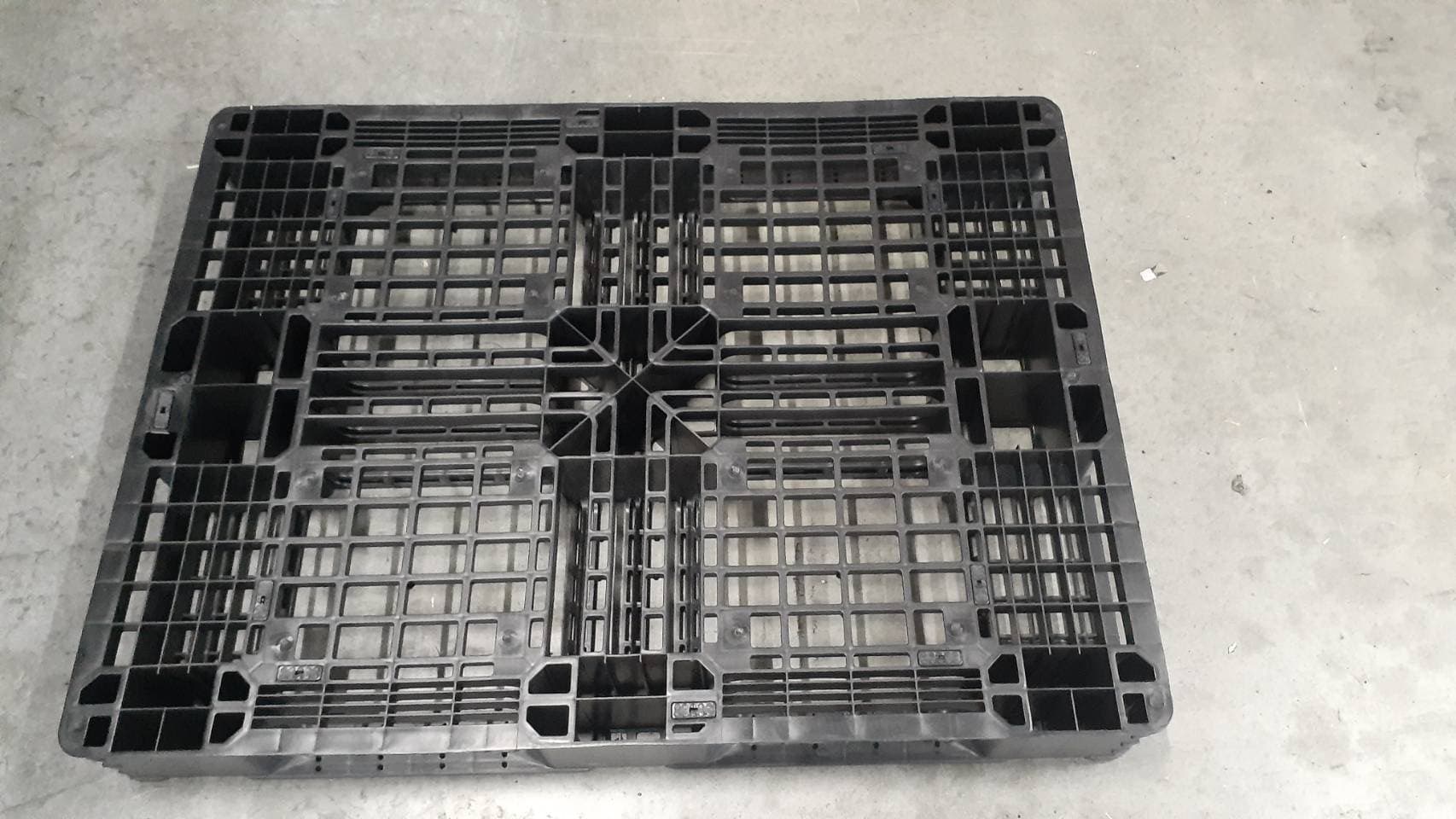中古 プラスチックパレット