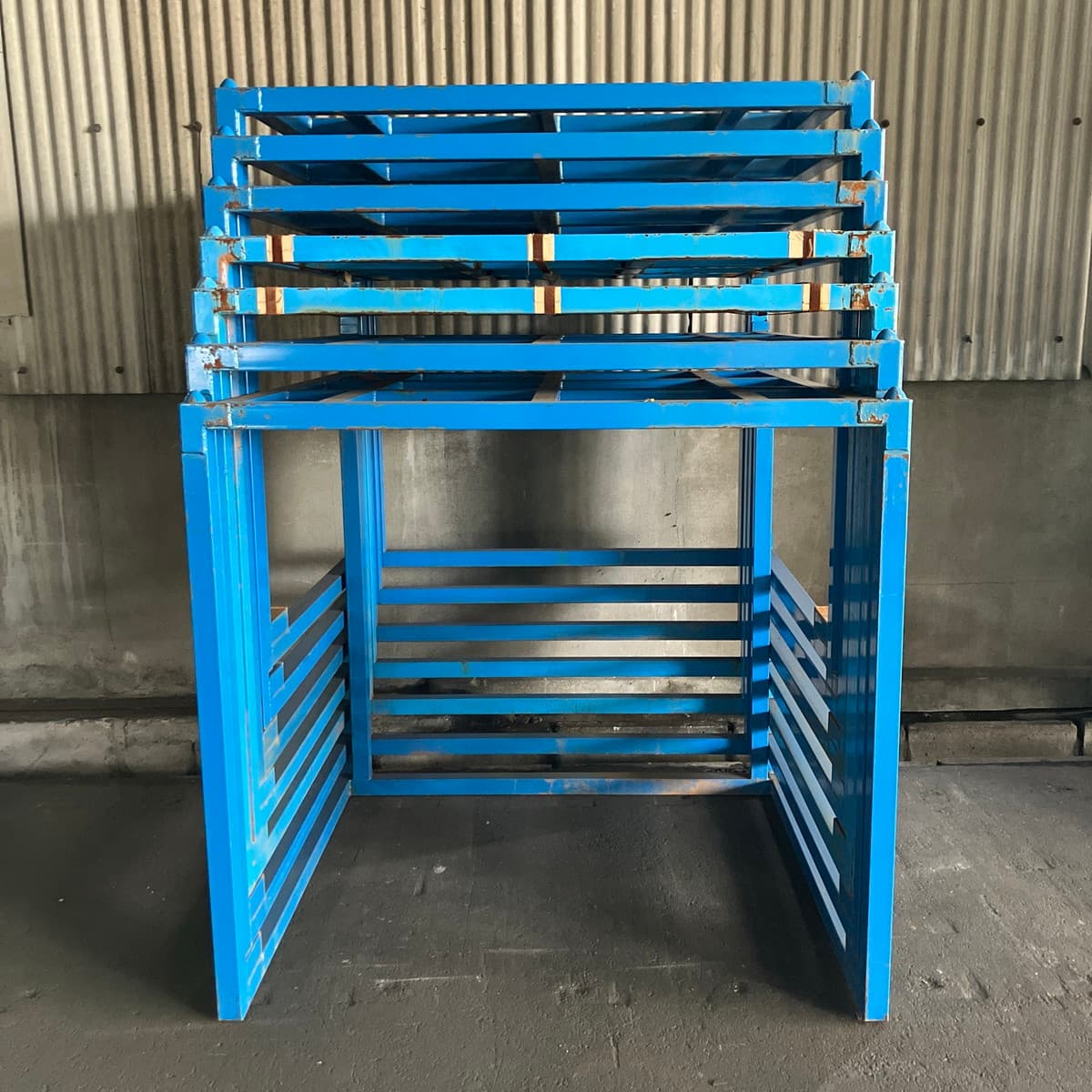 中古 逆ネスティングラック
