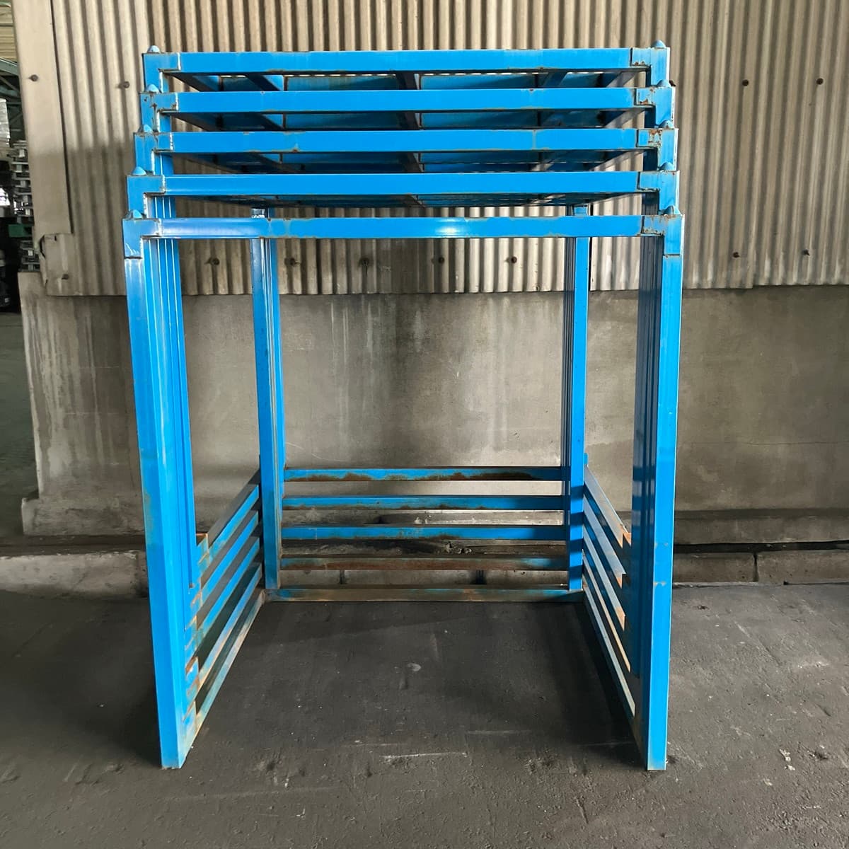 中古 逆ネスティングラック