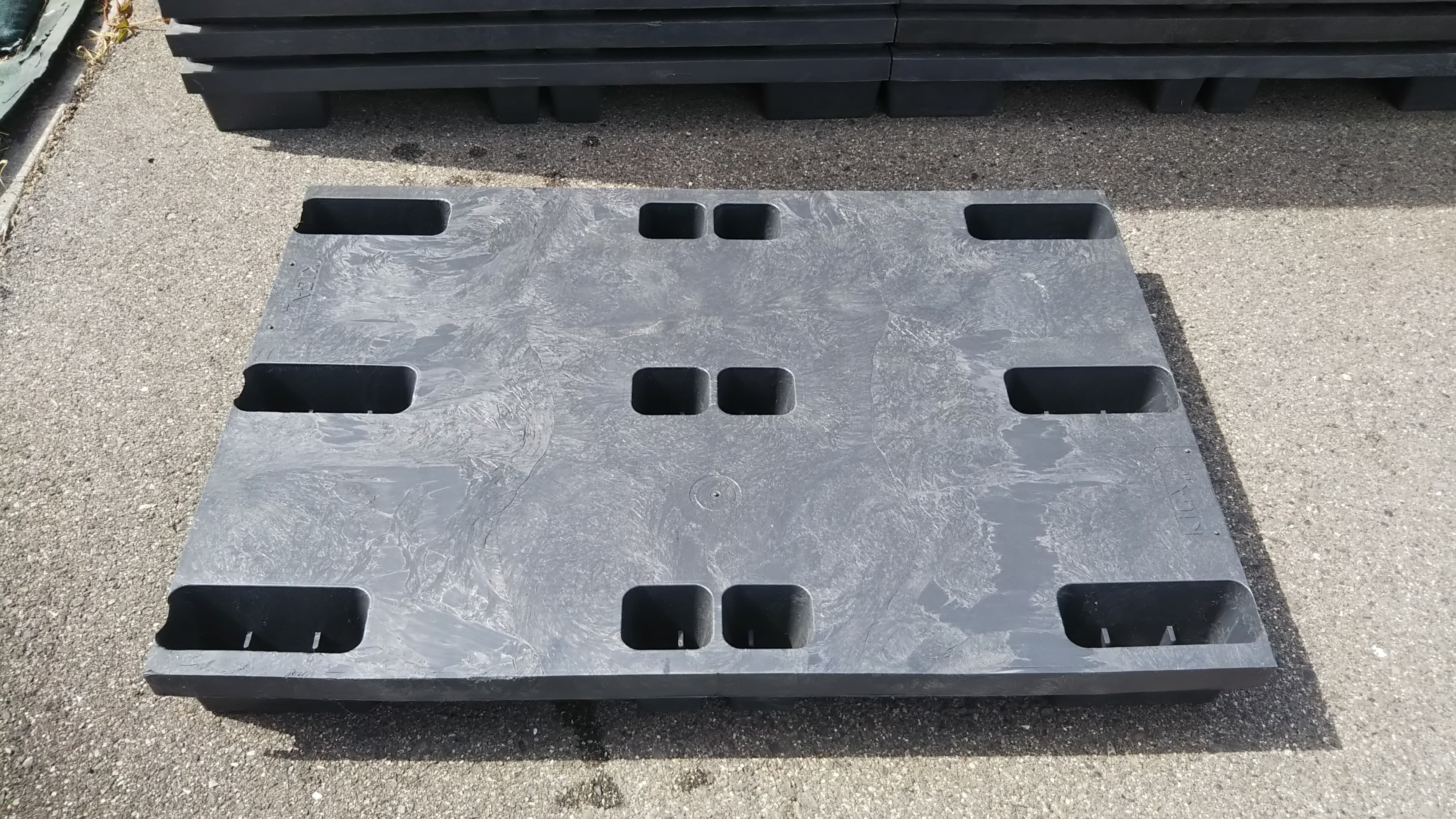 中古 プラスチックゲタパレット