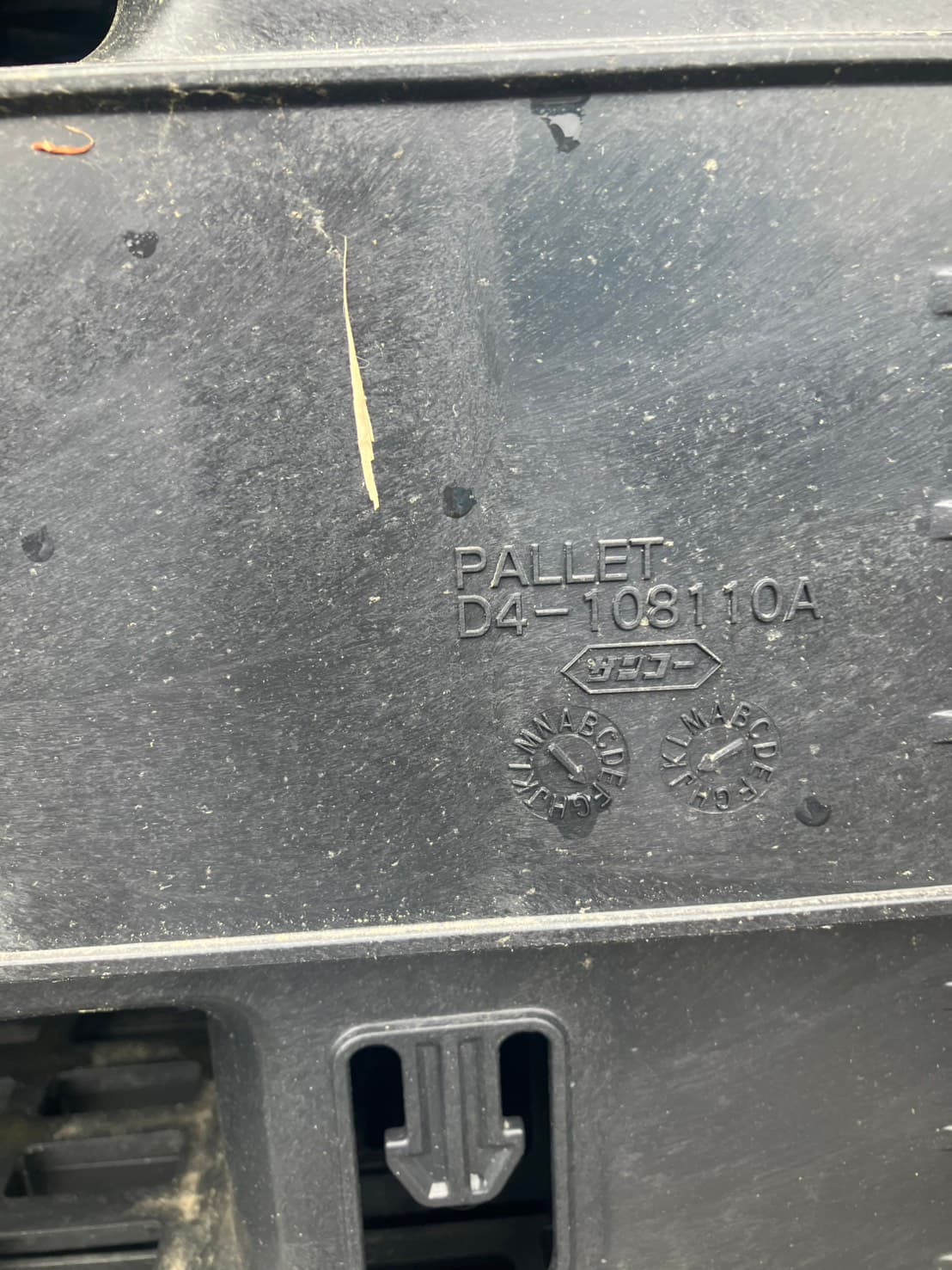中古 プラスチックパレット