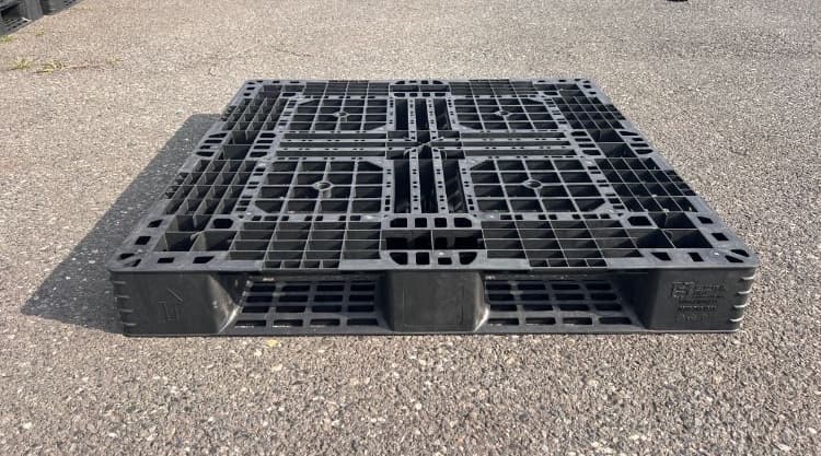 中古 プラスチックパレット