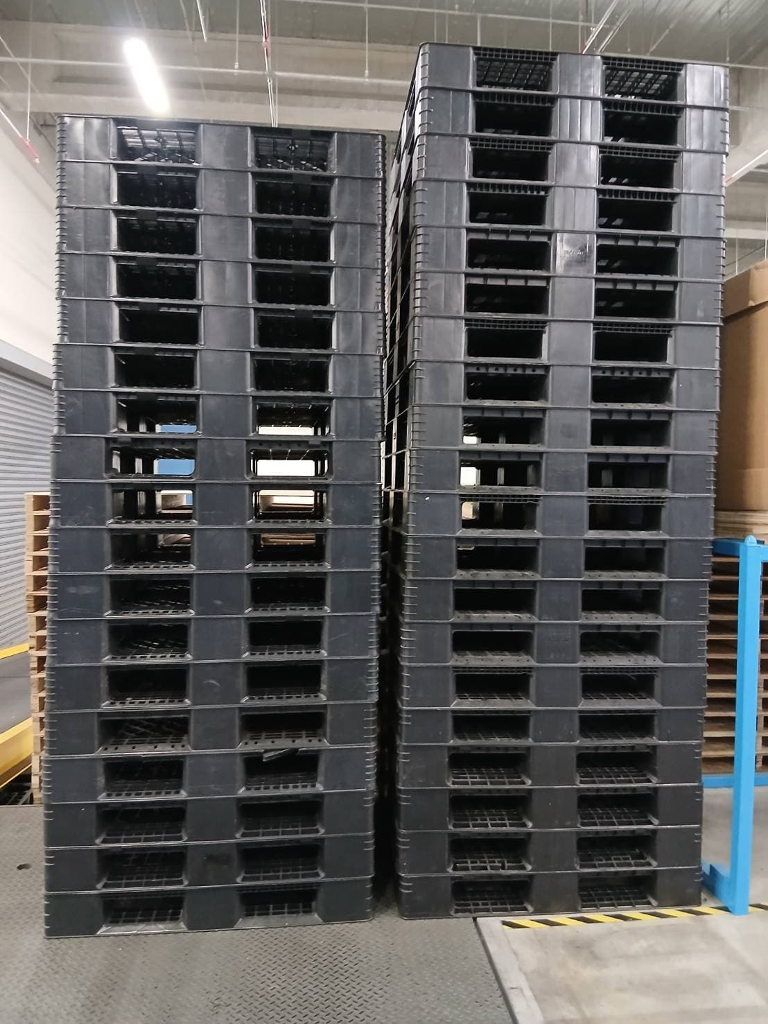 中古 プラスチックパレット